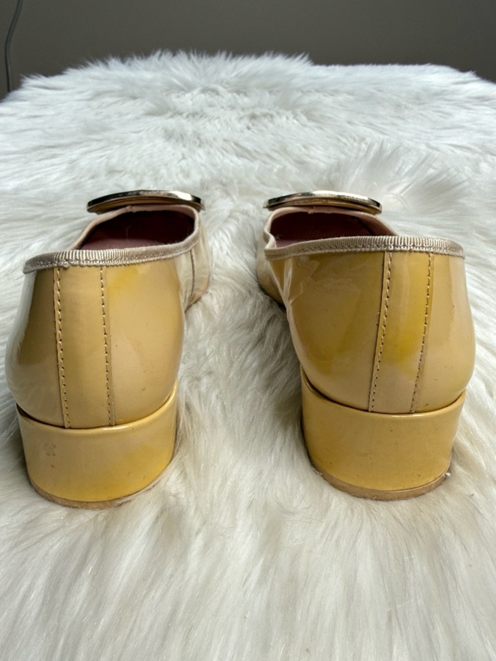 Pretty Ballerinas Pale Yellow Patent Leather Buckle Toe Ballet Flats - Picture 5 of 9